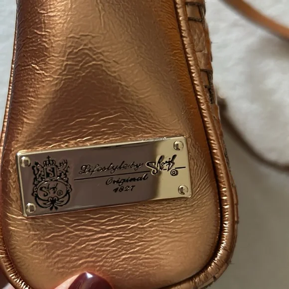 Lifestyle by Sharif Rose Gold Floral and Woven Women's Shoulder Bag - Picture 5 of 7